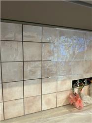 Thi Công Keo Chít Mạch Cuối Cùng Trong Năm 2025 Tại Vinhomes Ocean Park