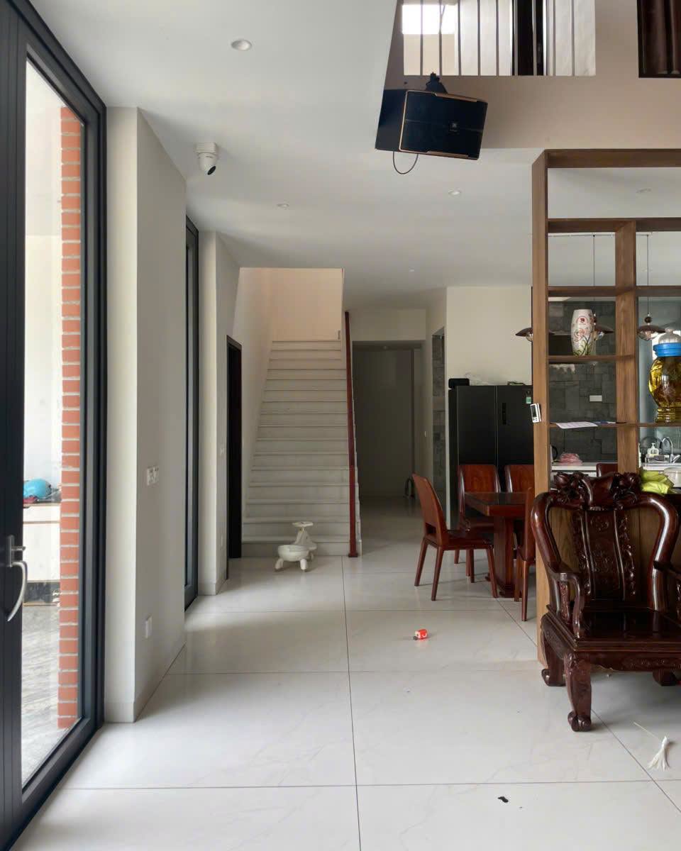 thi công keo chít mạch
