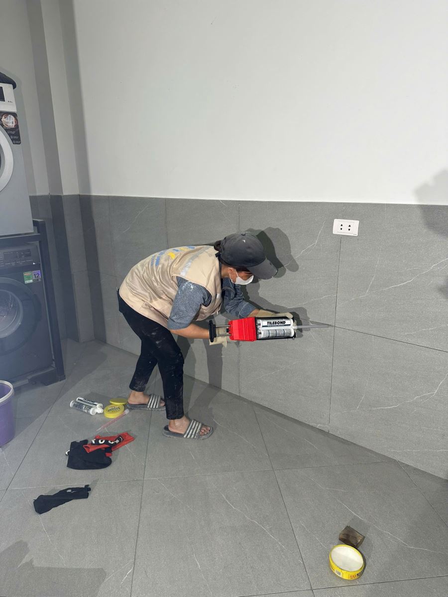 thi công keo chà ron