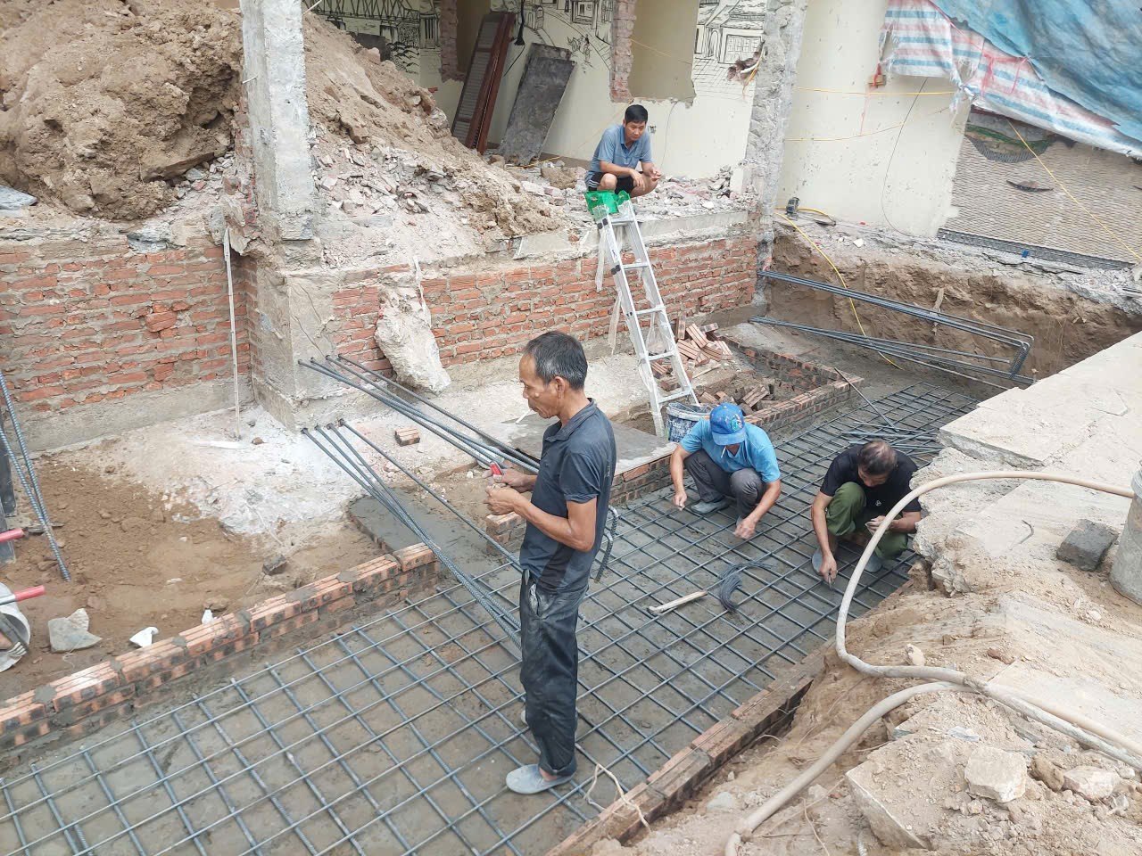 khoan cấy thép dầm