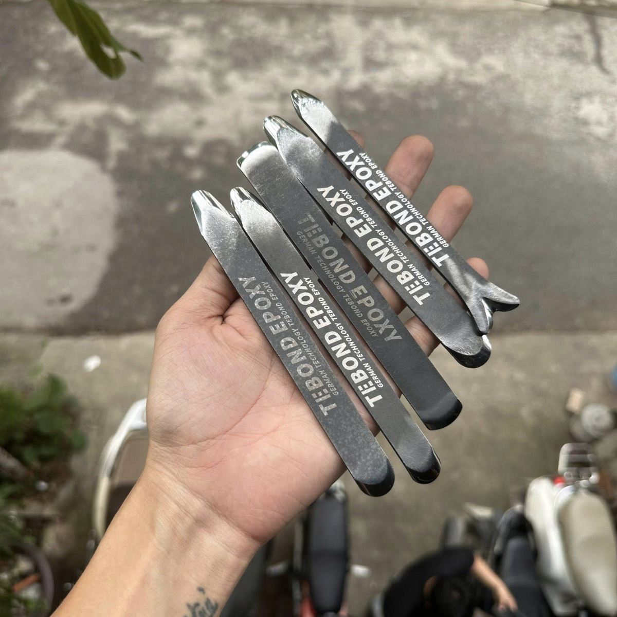 thanh miết mạch Tebond Epoxy