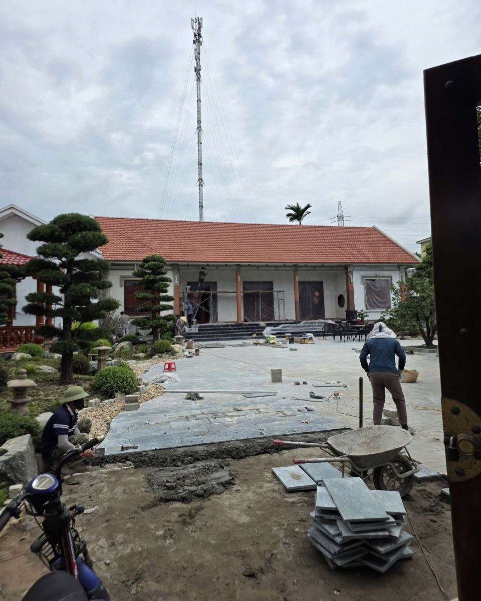 thi công keo chít mạch ngoài trời biệt thự quảng ninh